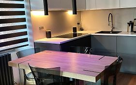 LR Deluxe Apartments - Fondazione Prada - Metro M3